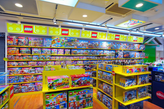 卡通玩具店 讓玩具銷售成為一場歡樂的冒險